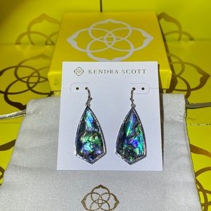 Kendra Scott Camry silver drop abalone POMS #SOLD! Yay! My first sale😊